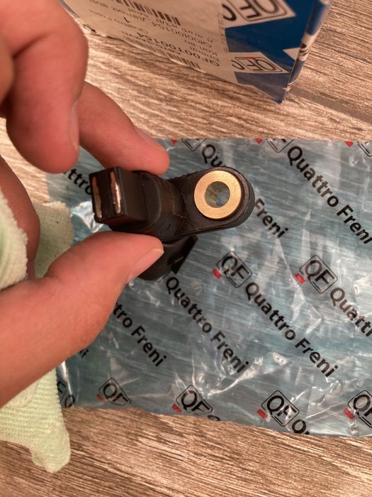 Продам датчик abs