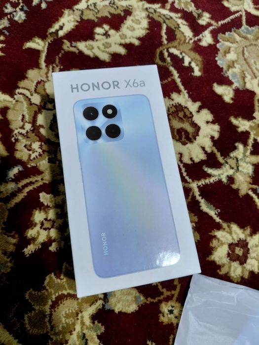 Продам телефон хонор х6а