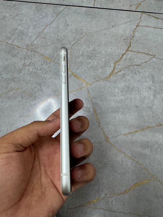 Iphone 11 128гб.