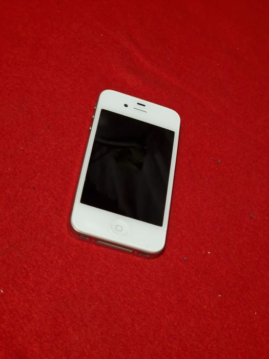 Telefon cu touchscreen blocat
