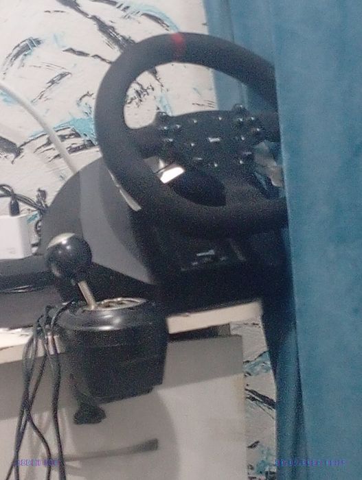 Продам игровой руль