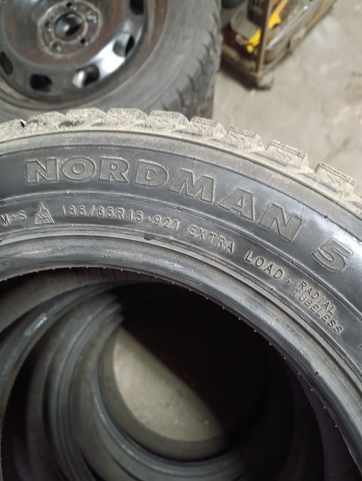 185/65/15 продам комплект