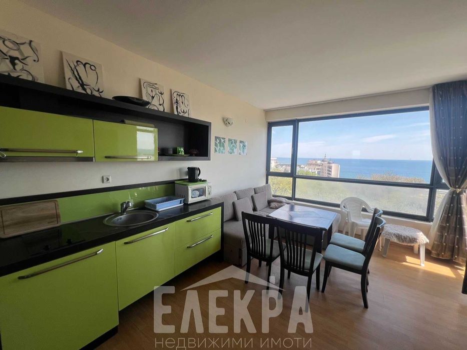 Продава се Тристаен апартамент в Варна, Център - 91 кв.м за 701 €/кв.м - Снимка #2