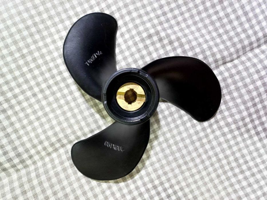 ВИНТ Гребной 200мм.