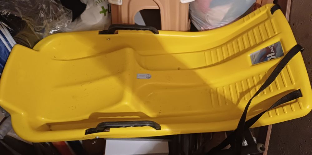 Детска пластмаса шейна