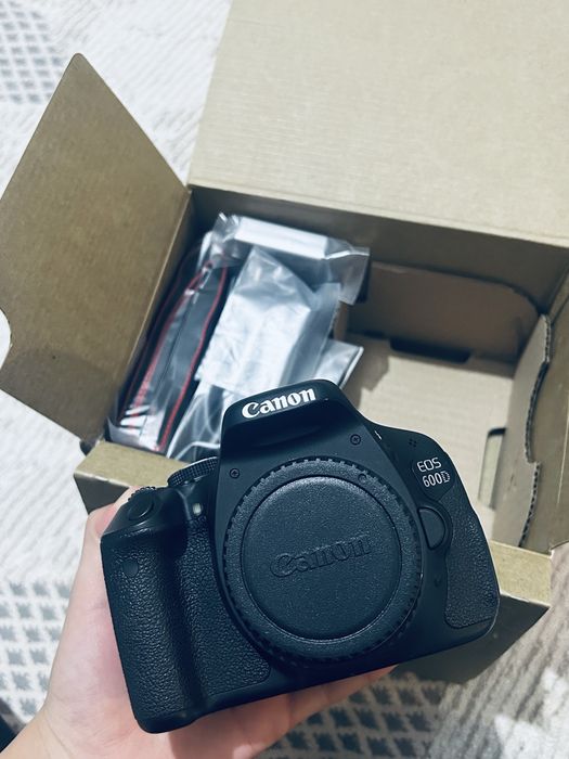 фотоаппарат canon 600D