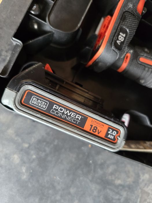 Винтоверт Black & Decker BDCHD18К