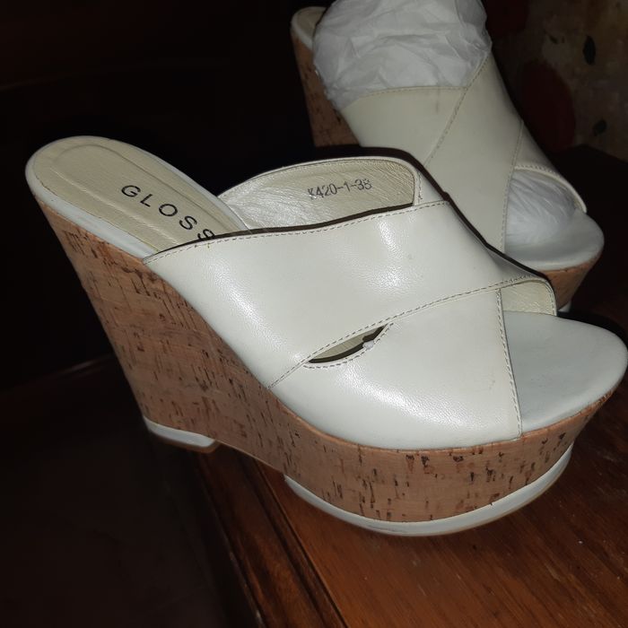 Saboti Lux Glossi  din piele naturală