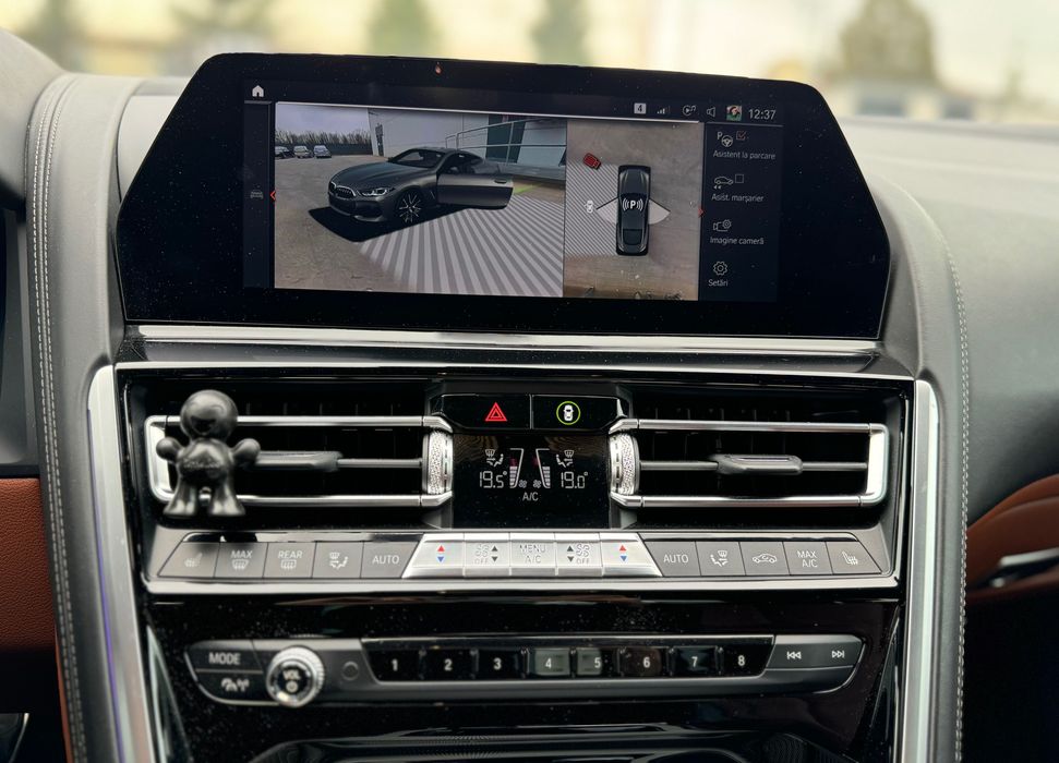 BMW Seria 8 BMW 840 COUPE INDIVIDUAL/camere 360/HK/M sport/Swarovski/Laser/car play/gesturi/cheie digitala