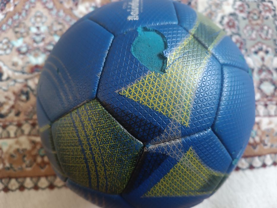 Мяч хороший б/у хороший бренд