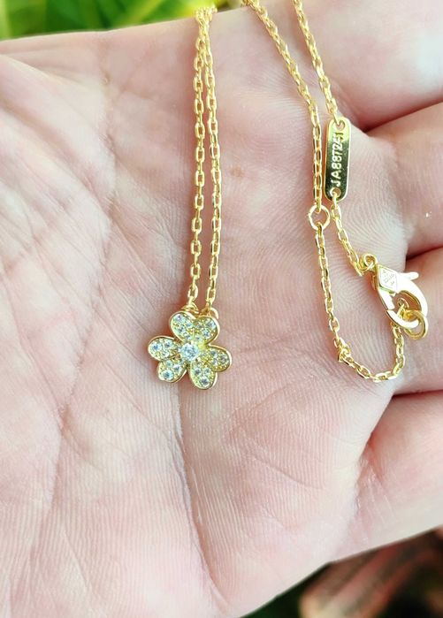 Дамско Колие -Ван Клееф и Апарел Van Cleef Frivole Pendant, Mini Model