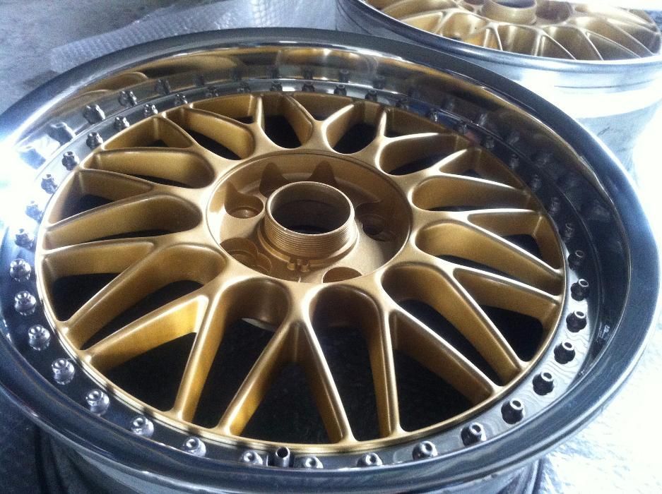 Восстановления полированного алюминия.