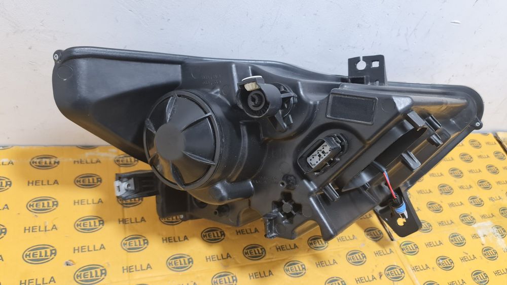 Far xenon stanga Ford Mustang 6 VI 20-9620B 209620