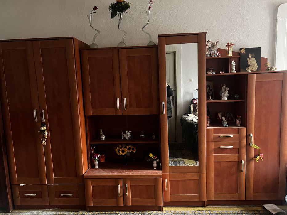 Vand urgent mobilier sufragerie