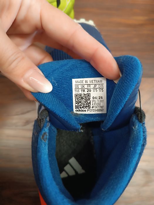 Адидас боти 29 номер