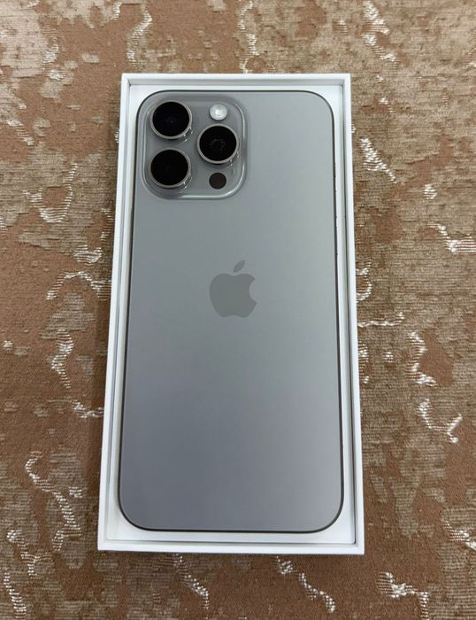 Продаю iPhone 15 Pro Max 256 GB Natural Titanium. Состояние идеальное.