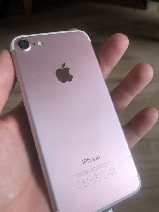 Айфон 7 128гб розовый