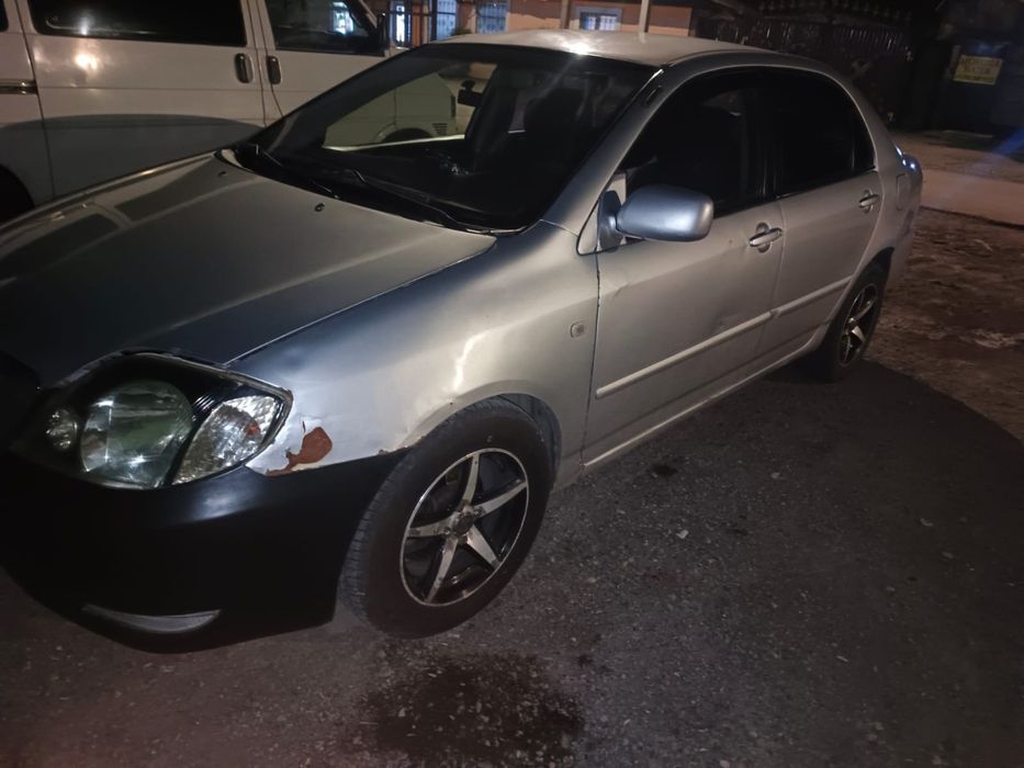 Авто Toyota Corolla
