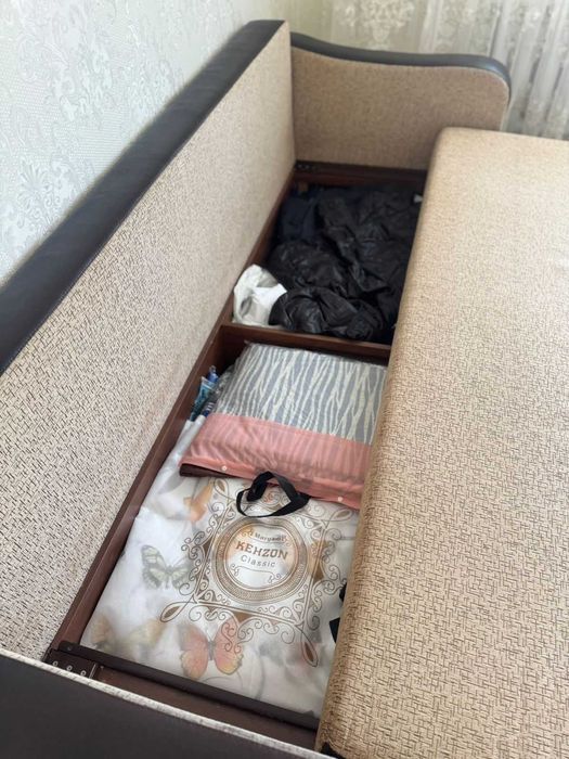 Продается диван!!