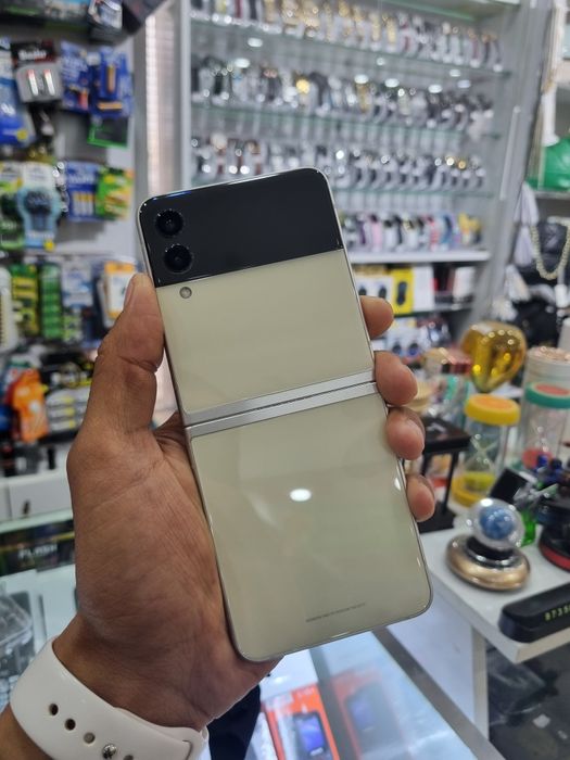 Samsung Galaxy Z Flip 3 5G