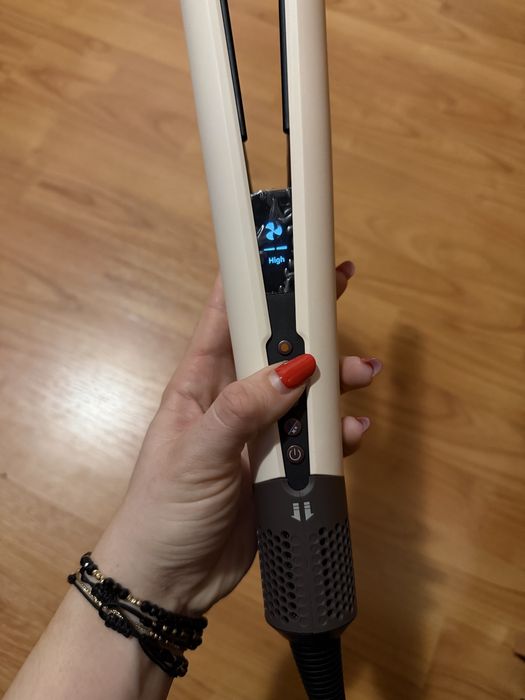 Placa de indreptat parul Dyson