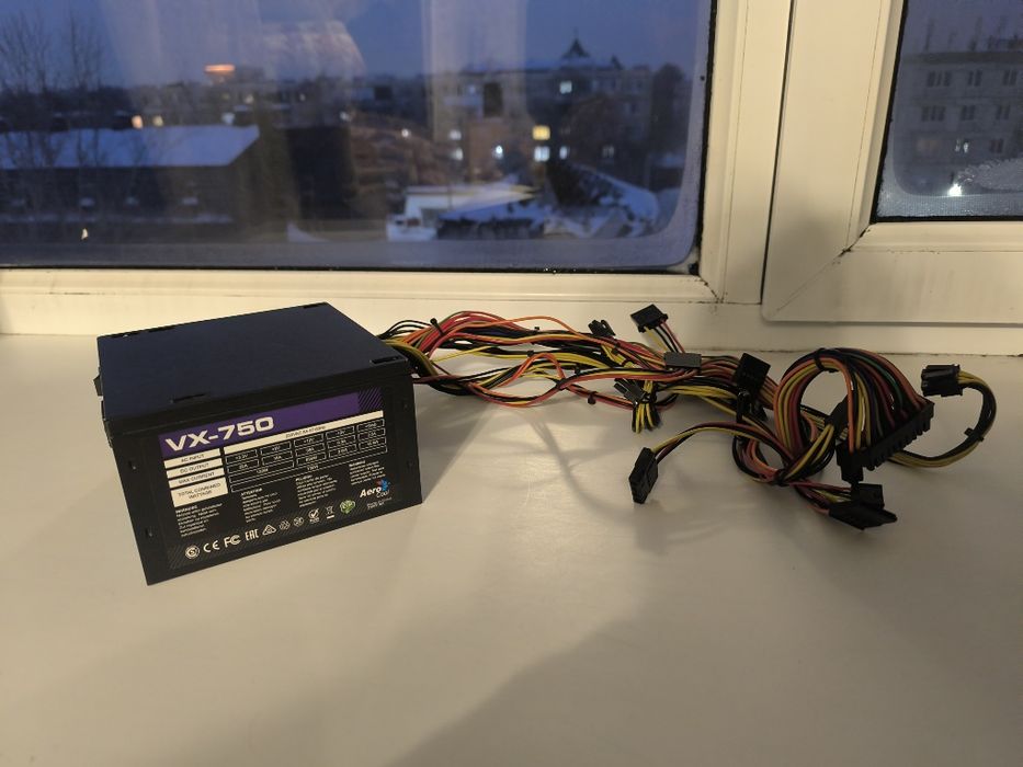Блок питания Aerocool VX-750W