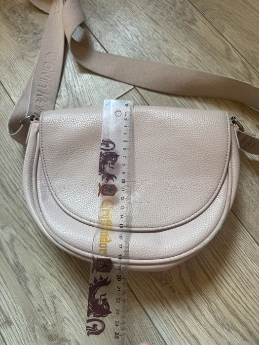 Чанта calvin klein през рамо ( оригинал)