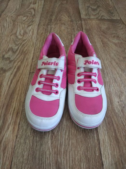 Продаются кроссовки