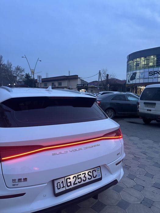 BYD E2 sotiladi 2024-yil