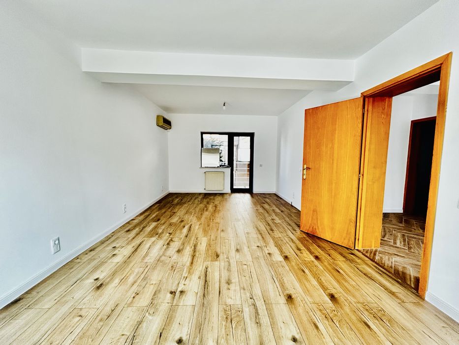 Casa de Inchiriat Ion Mihalache/Aviatorilor/Arcul de Triumf