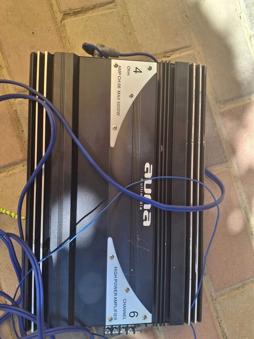 subwoofer plus statie