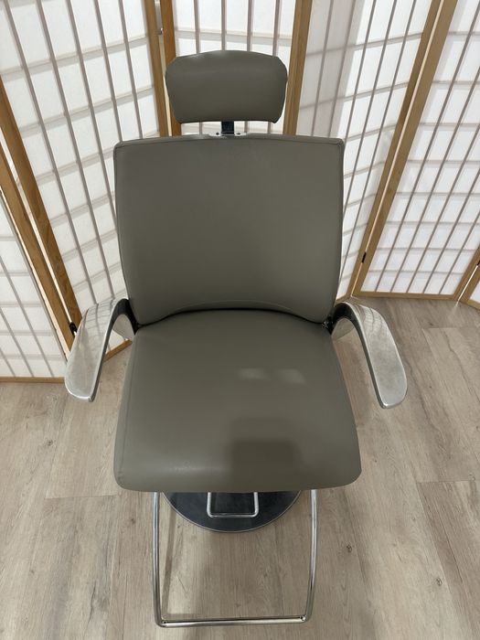 Scaun profesional Maletti by Topline – Hidraulic – Stare excelentă