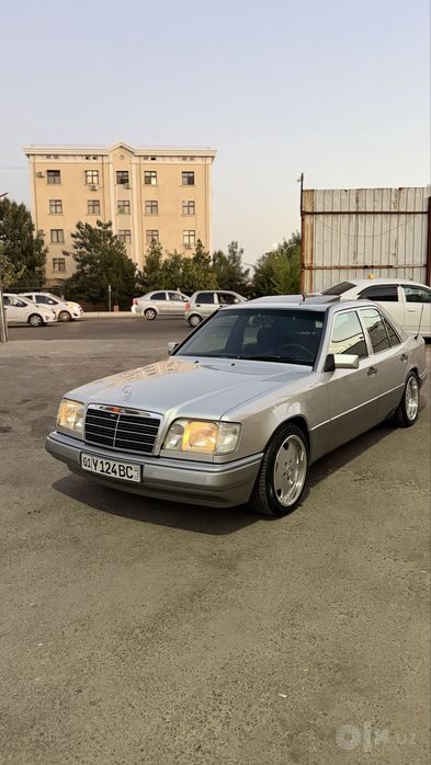 Mersedes 124  sotiladi  1992  E 500