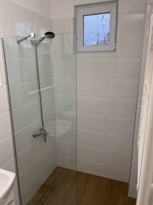 Дава се под наем Тристаен апартамент в София, Лозенец - 65 кв.м за 996.03 € - Снимка #9