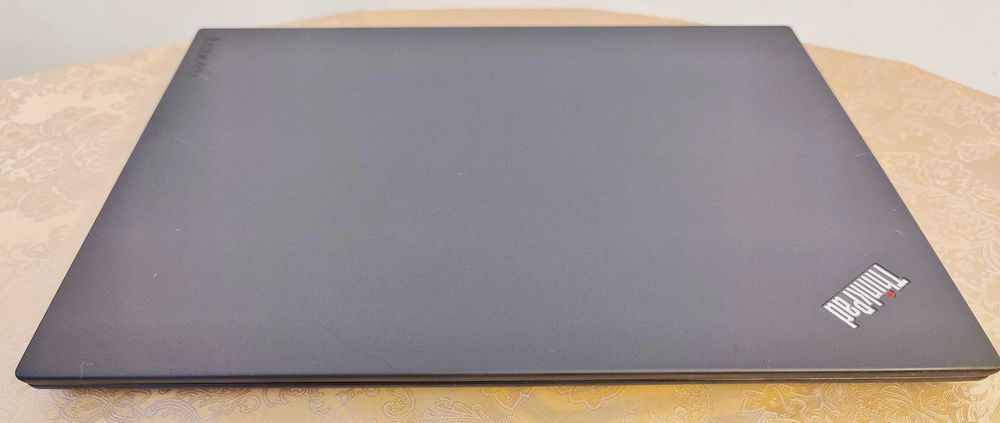 Core i7-8550U/16GB RAM/128G SSD/Quadro P500/15.6 IPS FHD/ThinkPad P52s