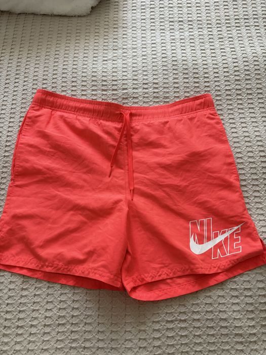 Продавам баснки на nike много запазени
