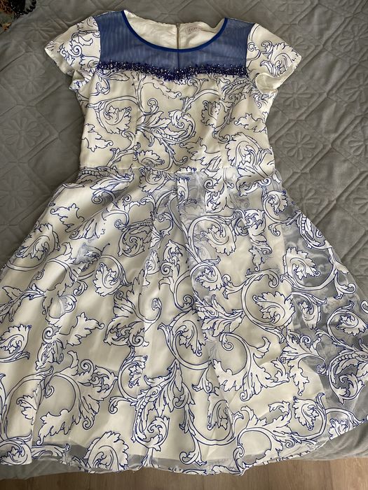 Продам нарядное платье