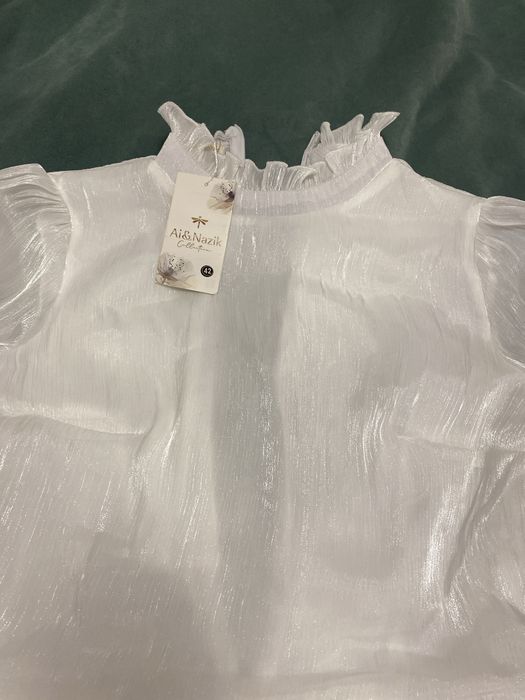 Белое национальное платье