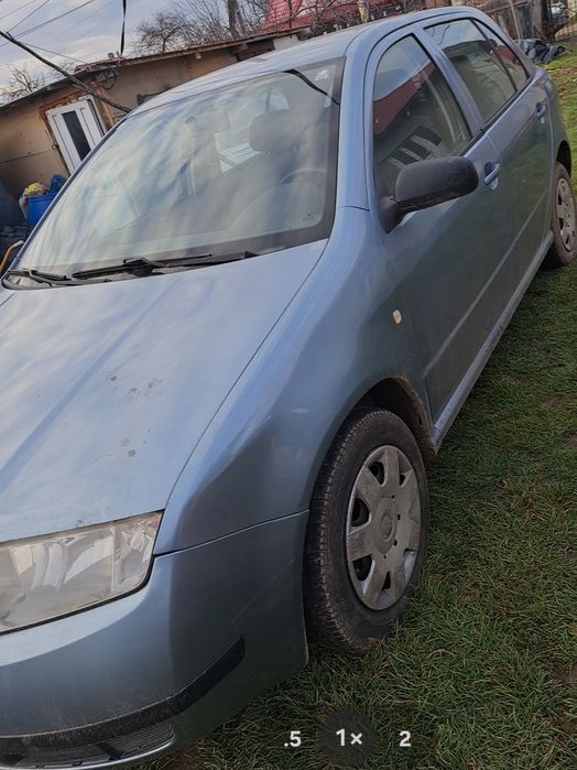Vând Skoda Fabia 2003 ușor negociabil