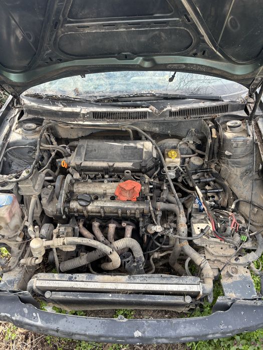 Голф 4 1.9 тди и 1.4 на части