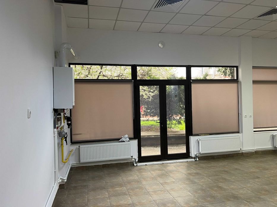 Inchiriez spatiu comercial Tiglina I