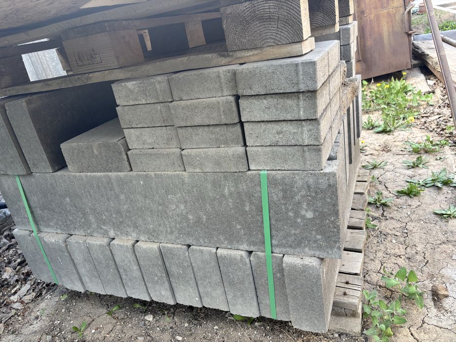 Тротуарный , дорожный бордюры