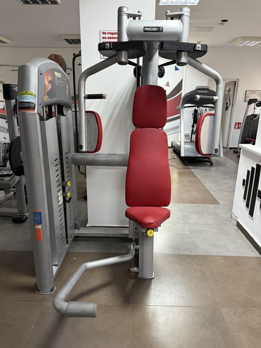 Aparat profesional Pec Deck Precor