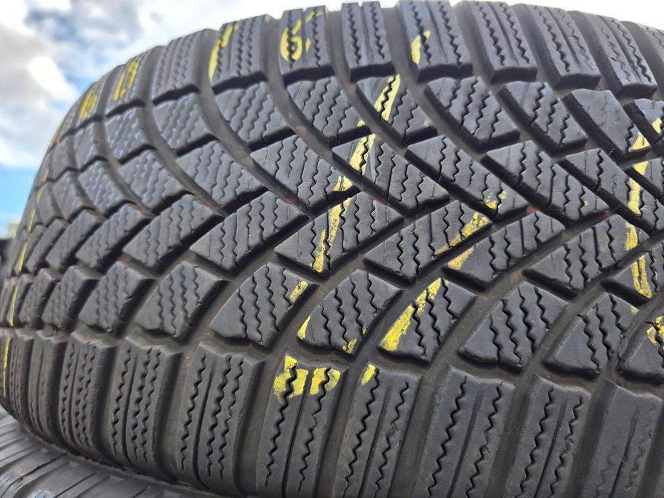 2бр Зимни гуми 215 60 16 - Bridgestone - DOT 2024