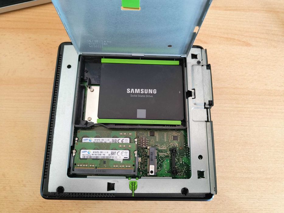 Calculator Mini Fujitsu i3 4170 T 3.20 GHz, SSD 128 GB, 8 GB Ram