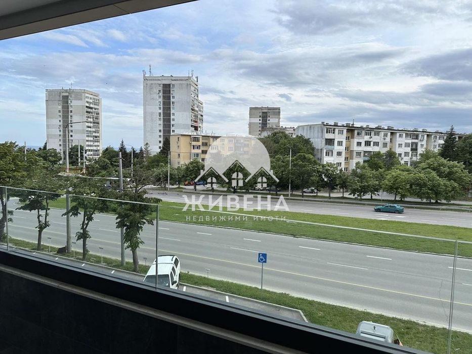 Дава се под наем Тристаен апартамент в Варна, Бриз - 125 кв.м за 1196.97 € - Снимка #11