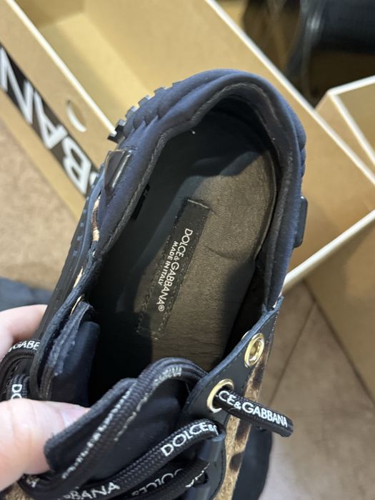 Продам новые кроссовки оригинал Dolce Gabbana