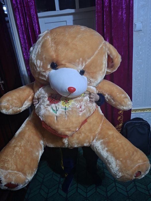 Teddy ayiq o'yinchoq