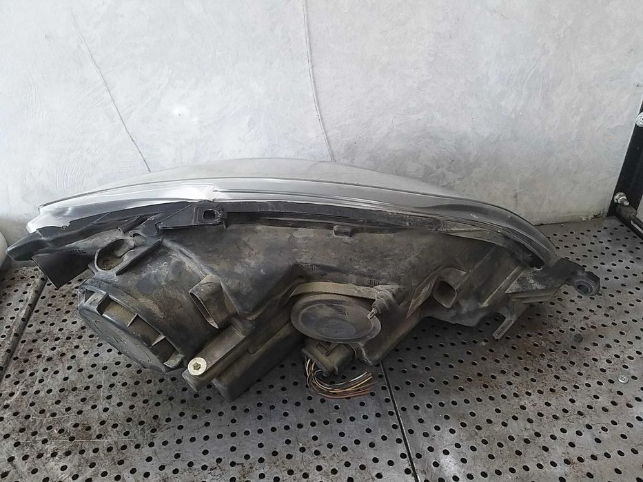 Far stanga vw golf 5 plus 5m 1ee24701305