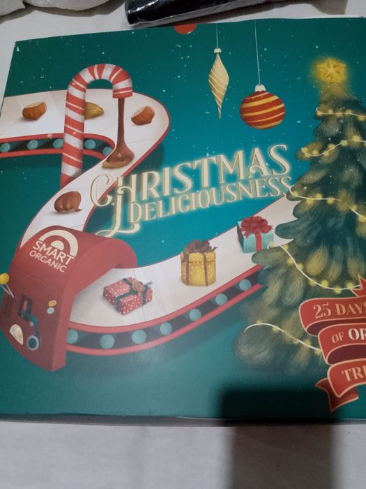 Кутия от адвент  календар на зелен